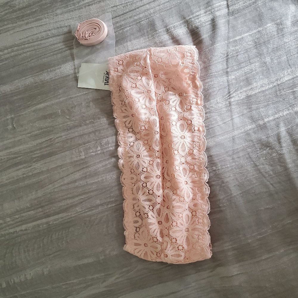 Peachskin lace bandeau